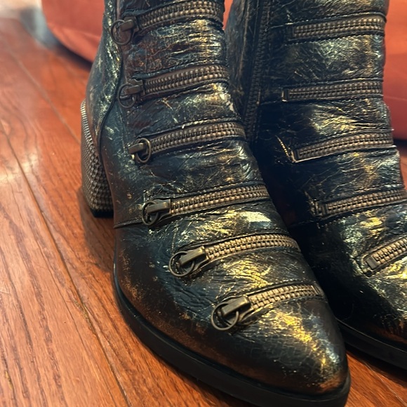 Papucei Ladies Boots - Picture 10 of 17